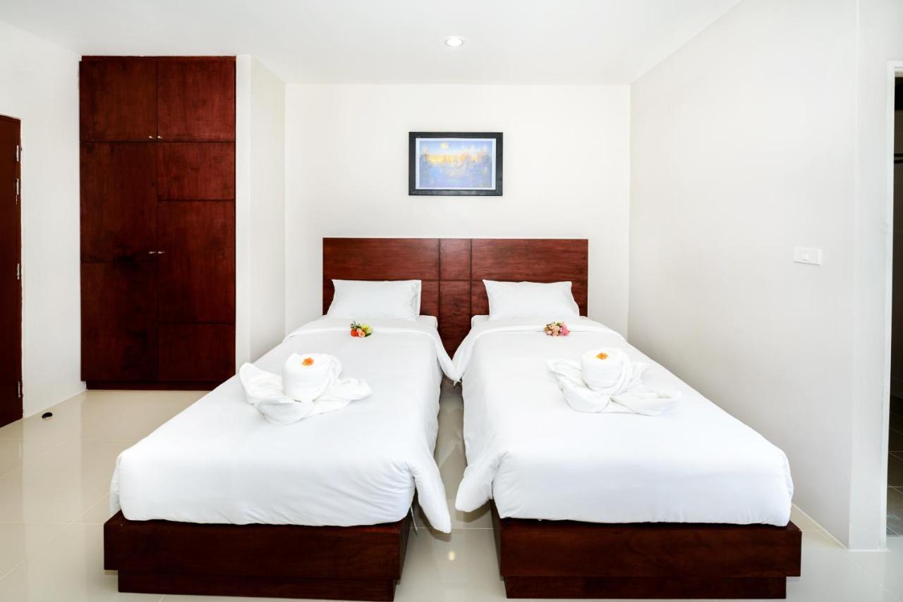 The Topaz Residence Phuket Town Room photo