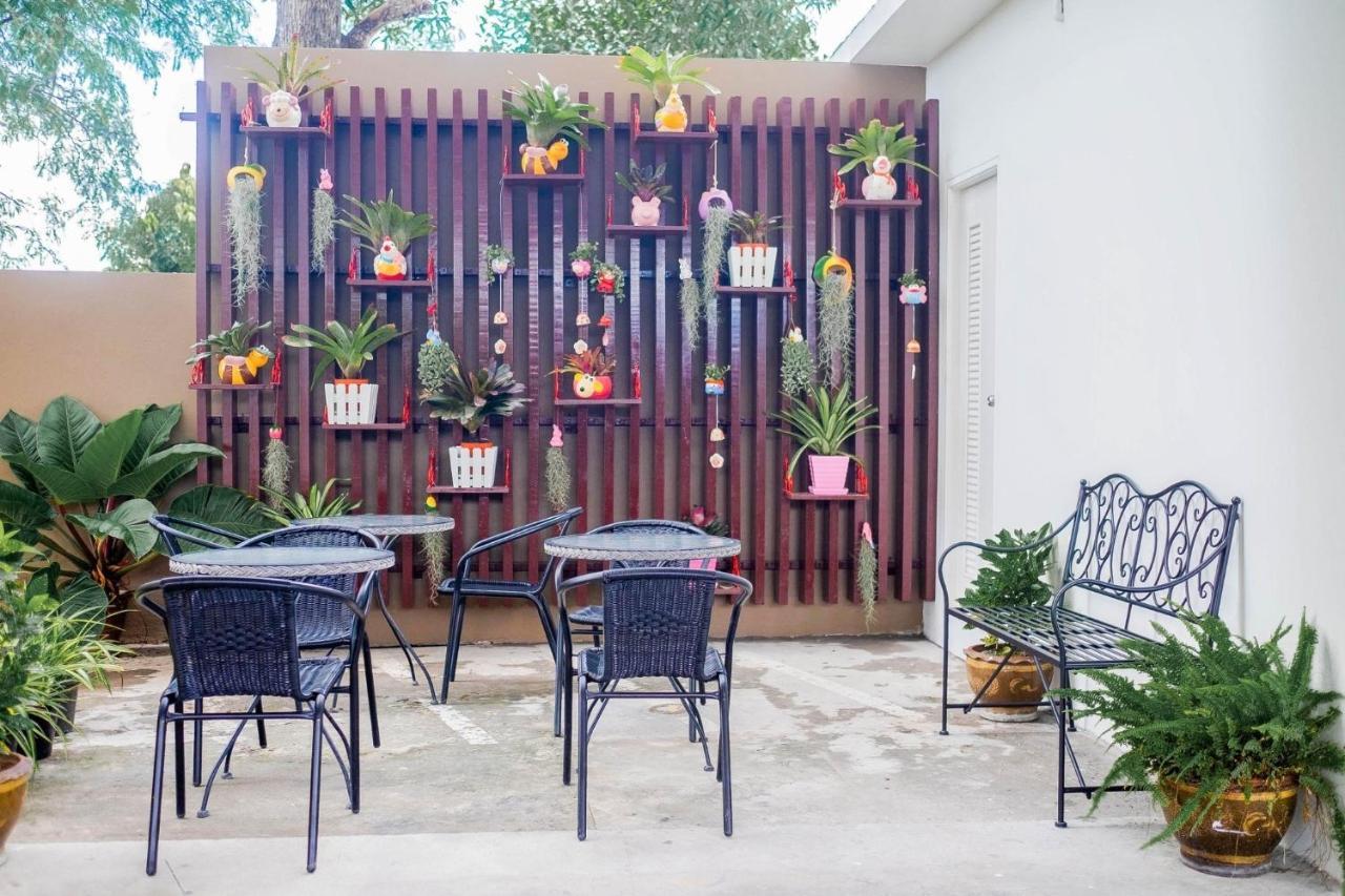 The Topaz Residence Phuket Town Exterior photo