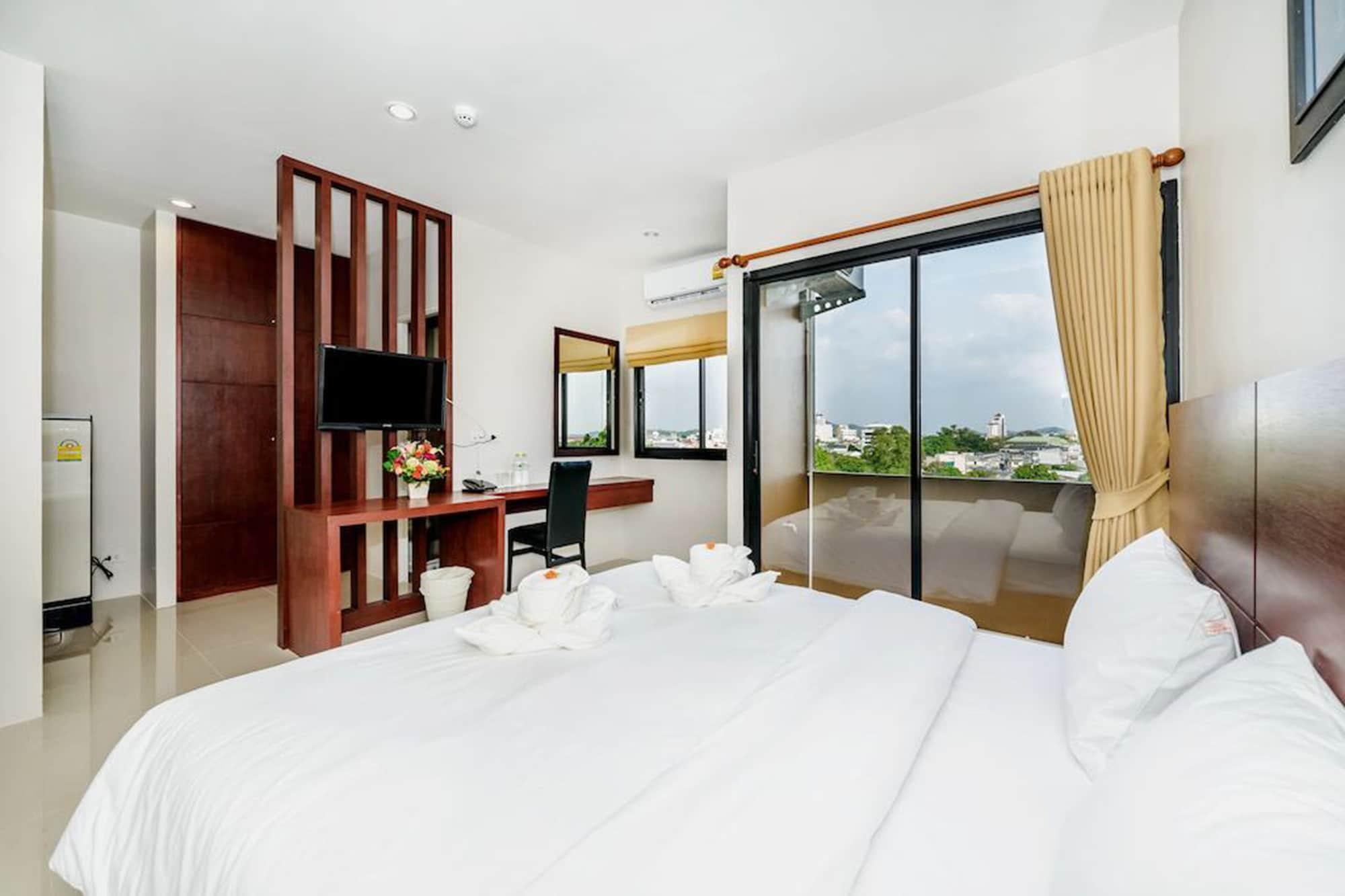 The Topaz Residence Phuket Town Exterior photo