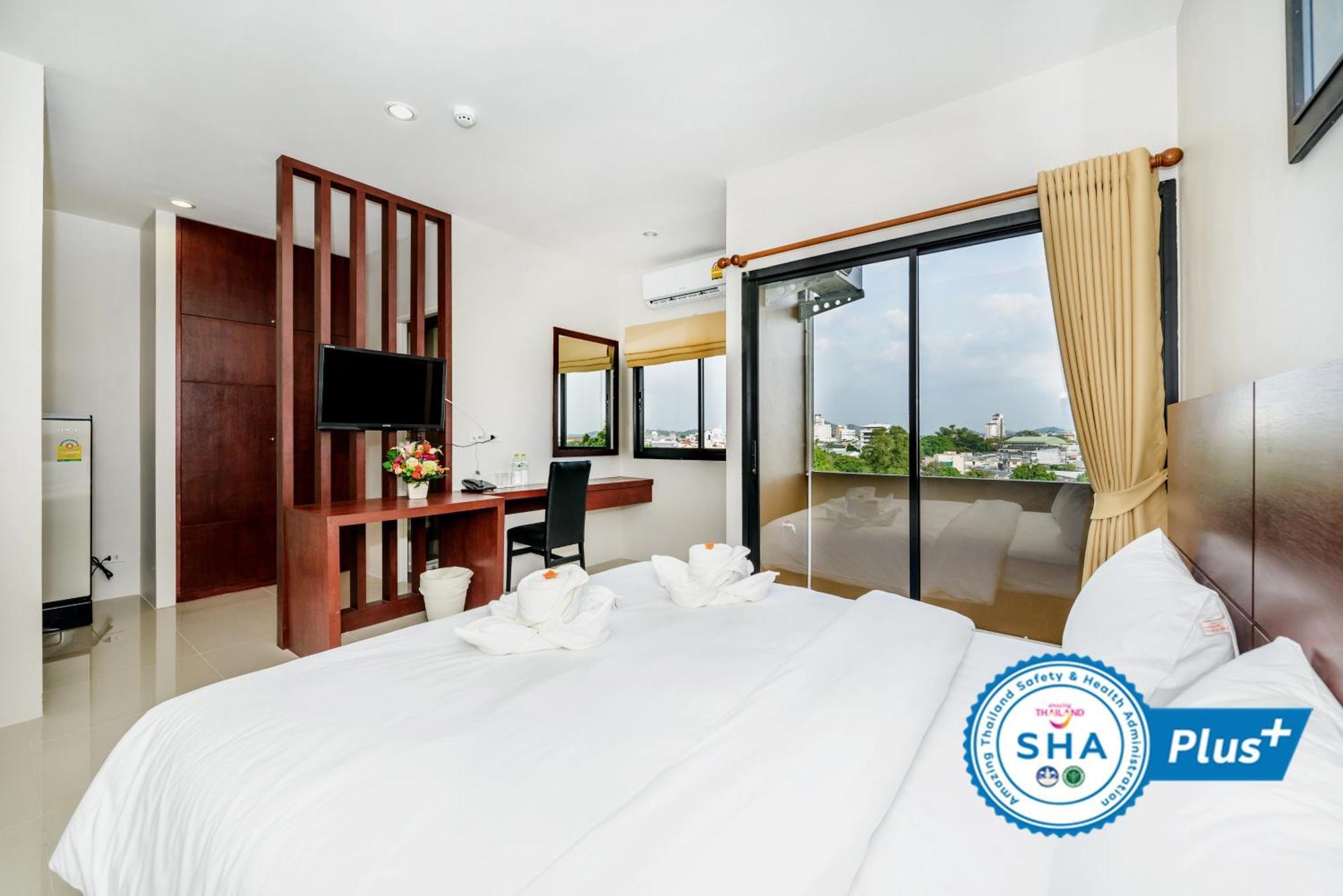 The Topaz Residence Phuket Town Exterior photo