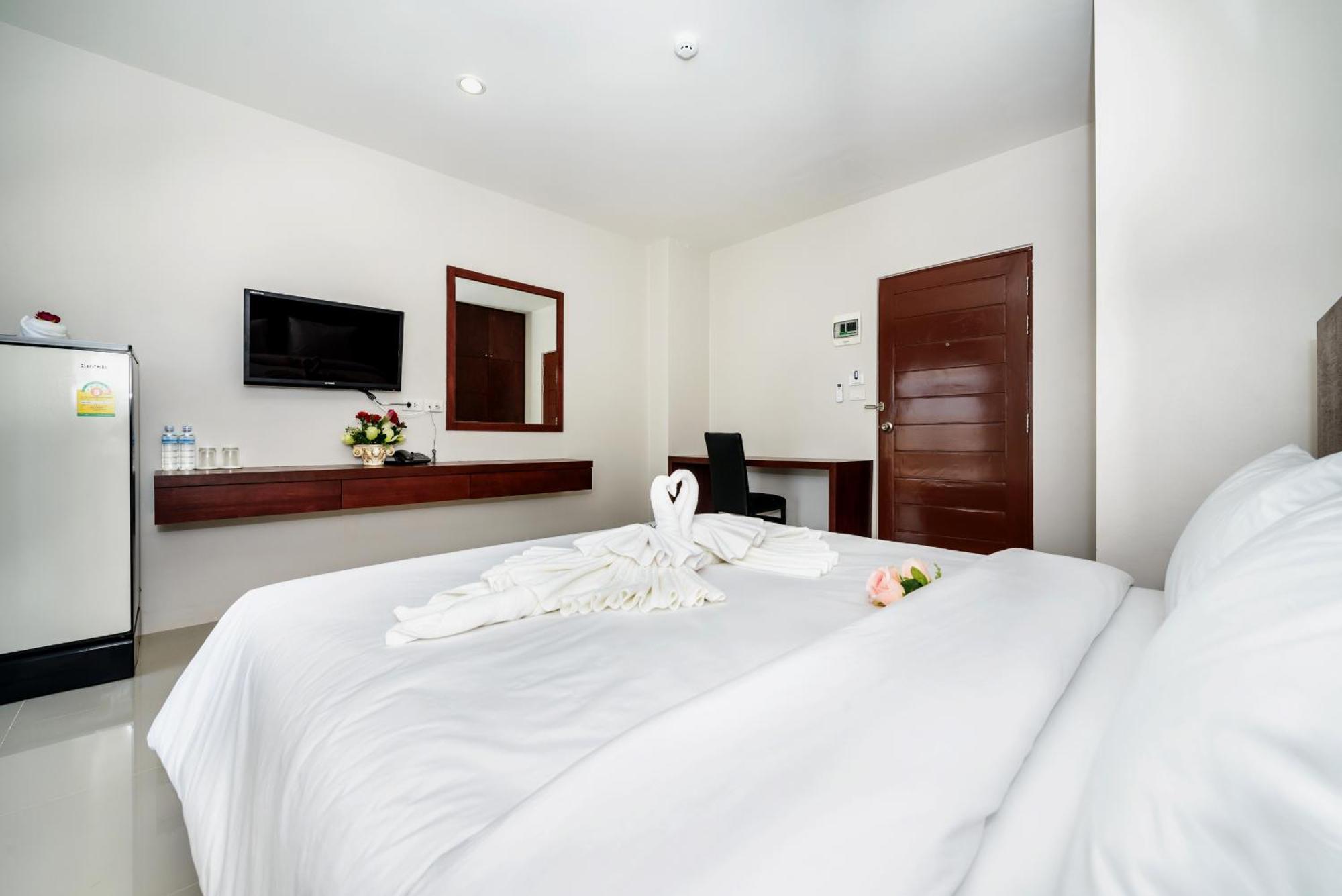 The Topaz Residence Phuket Town Exterior photo