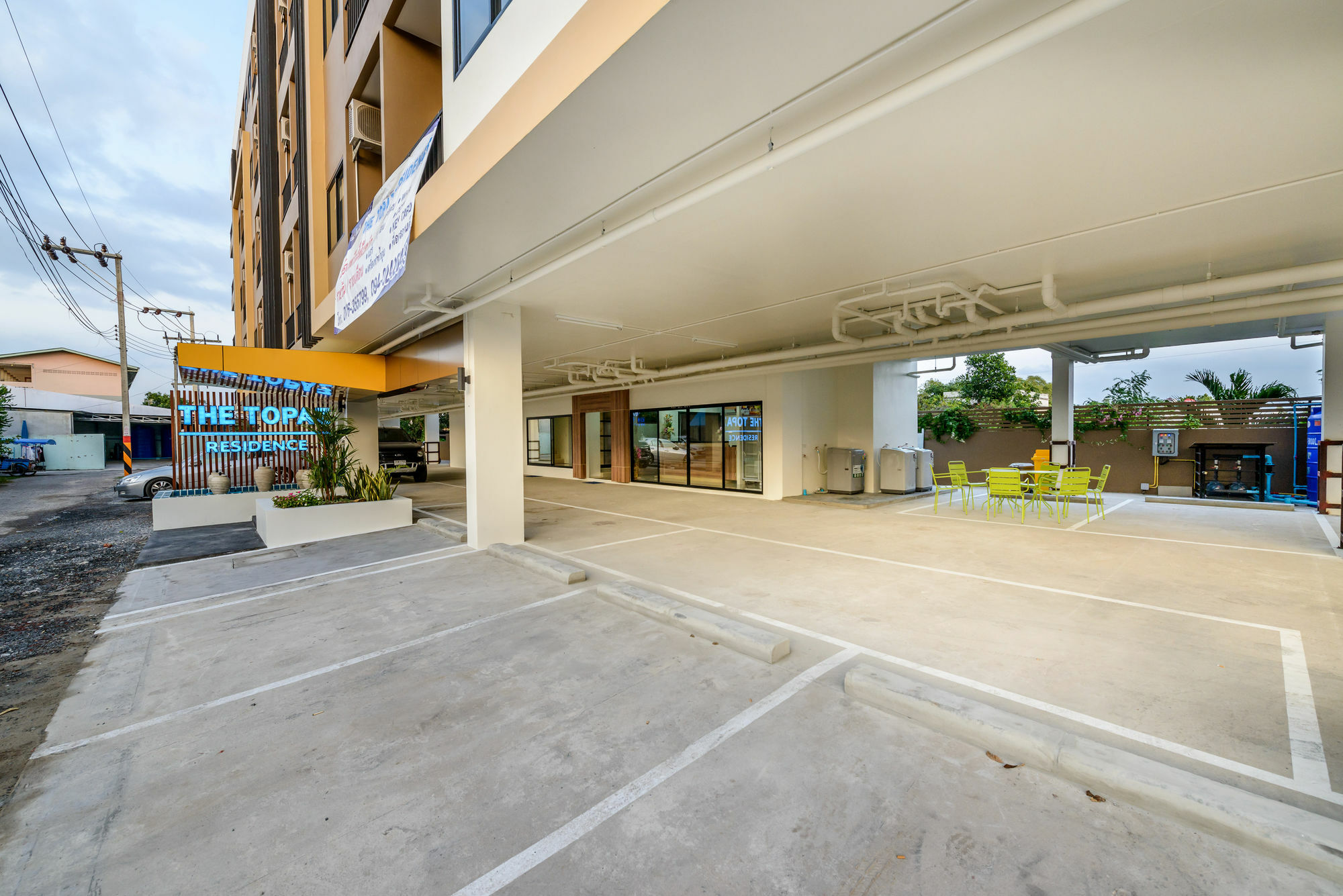 The Topaz Residence Phuket Town Exterior photo